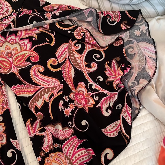 Off-shoulder top with bell-split sleeve - Picture 3 of 3